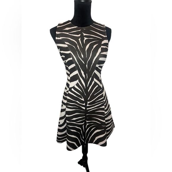 RARE MICHAEL KORS BROWN ZEBRA PRINT FIT & FLARE TRENDY COCKTAIL DRESS WOMENS 0 - Picture 3 of 7